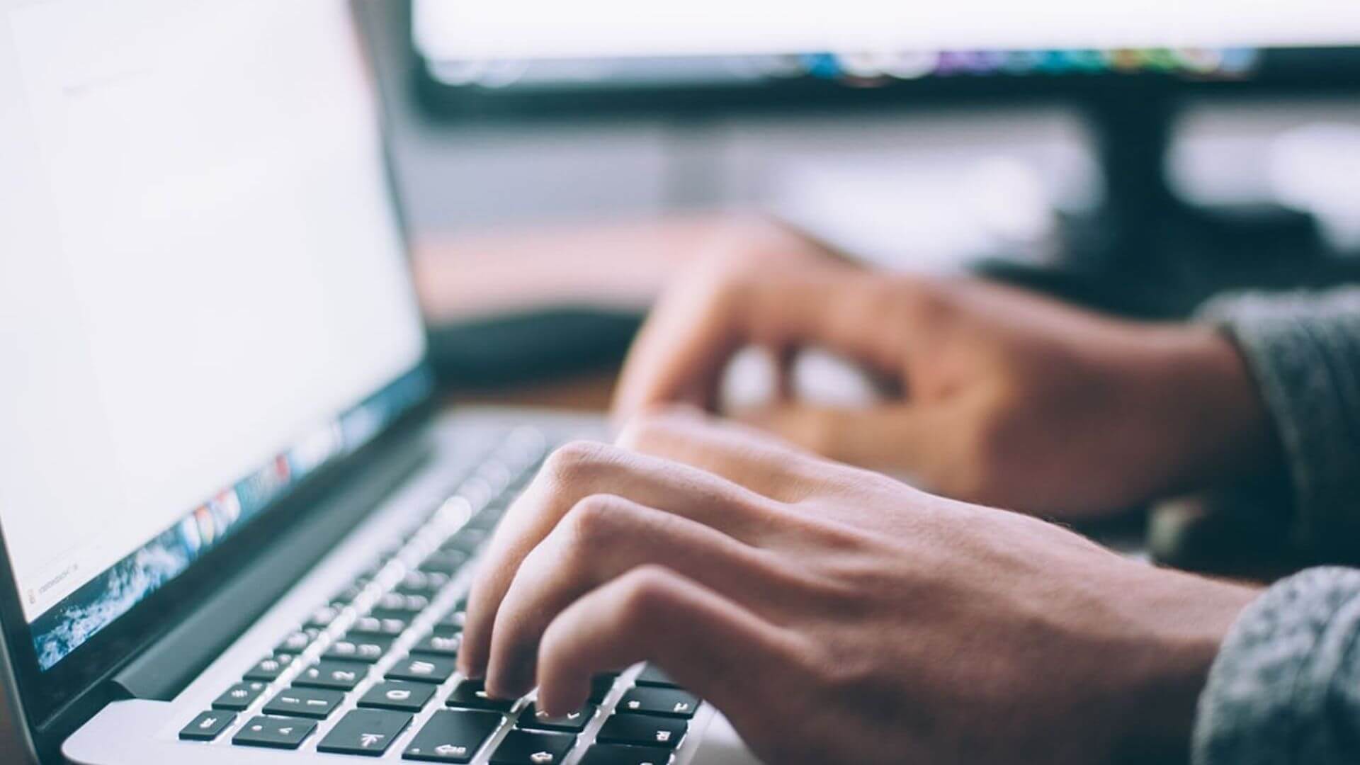 ఇంటర్మీడియట్ తర్వాత డిప్లొమాలో కంప్యూటర్ కోర్సుల జాబితా మరియు ఉద్యోగ అవకాశాల  వివరాలు (Best Computer Courses After Intermediate)