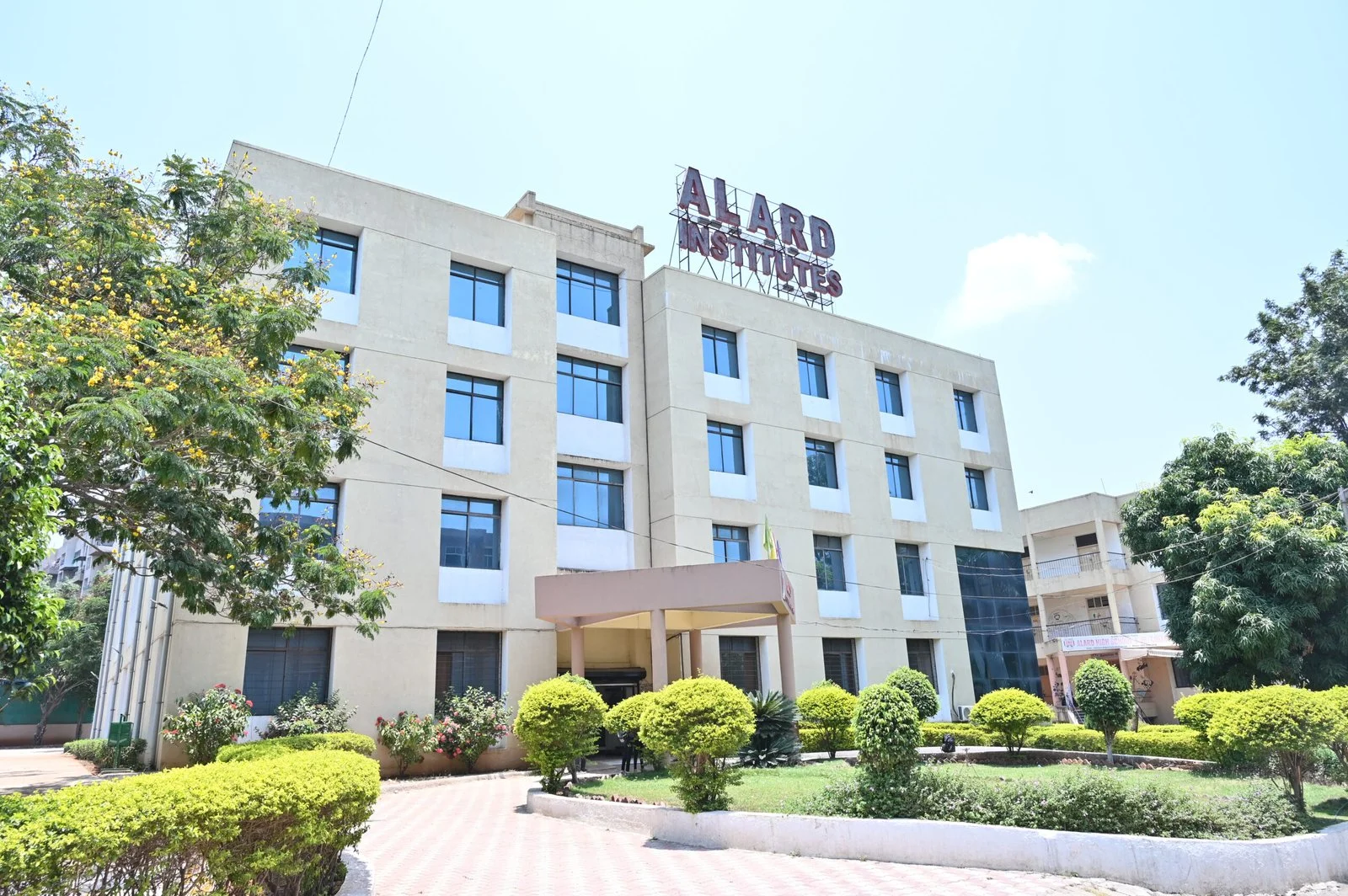 MET Mumbai Campus